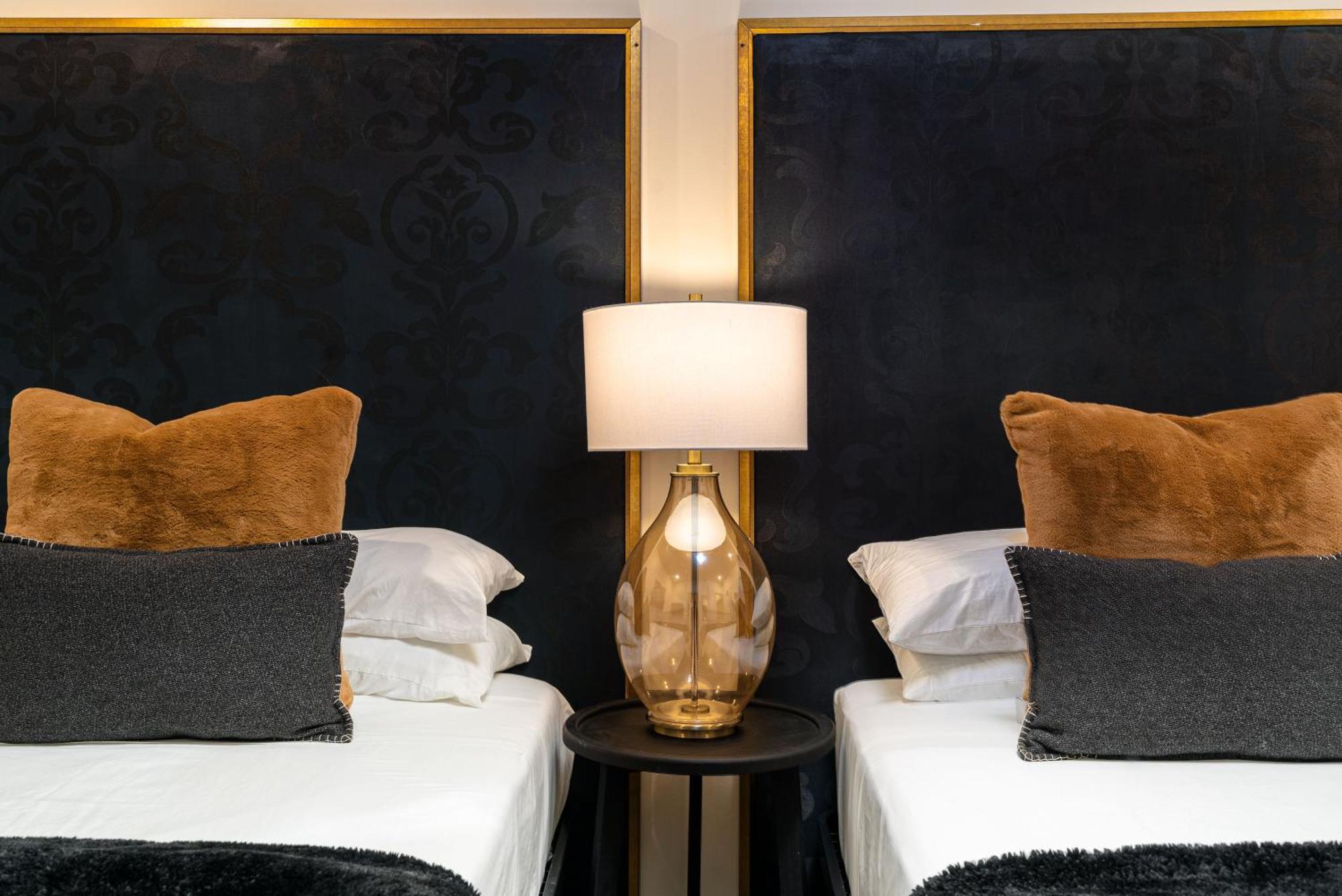 The Alexandre Hotel New Orleans Bagian luar foto
