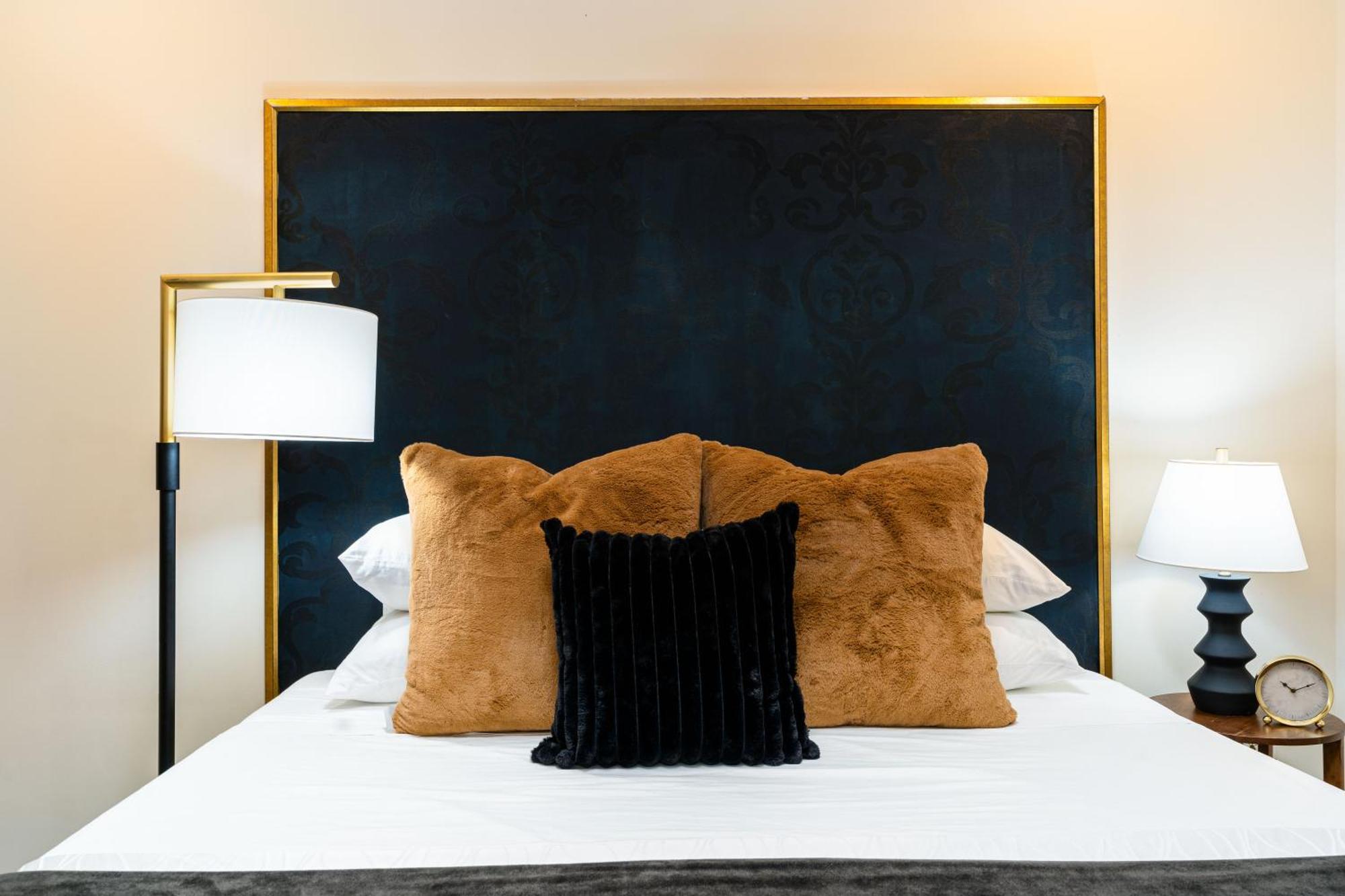 The Alexandre Hotel New Orleans Bagian luar foto